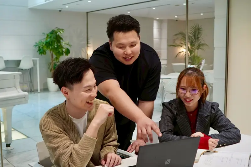 株式会社アライザーの求人画像2