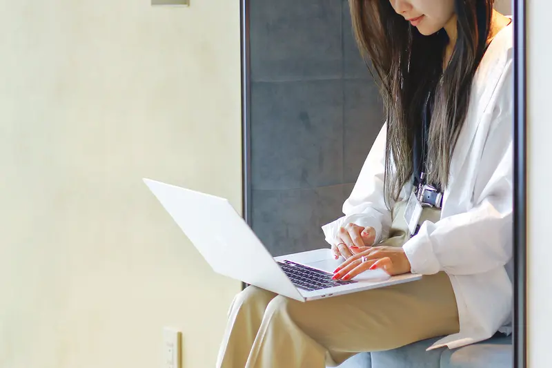 弁護士ドットコム株式会社の求人画像2