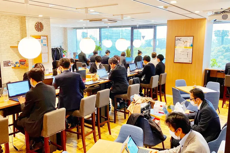 株式会社アイエスエフネットの求人画像3