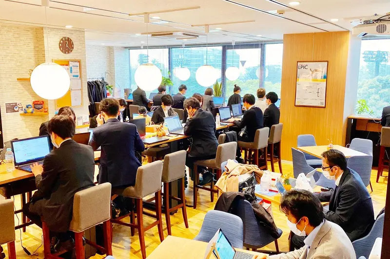 株式会社アイエスエフネットの求人画像3