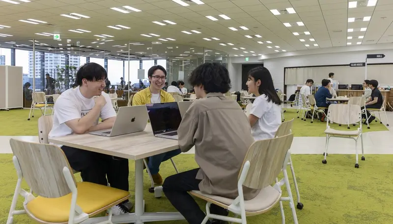 株式会社FLINTERSの求人画像1
