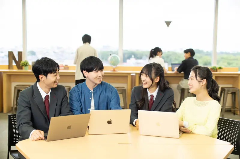 学校法人角川ドワンゴ学園の求人画像3