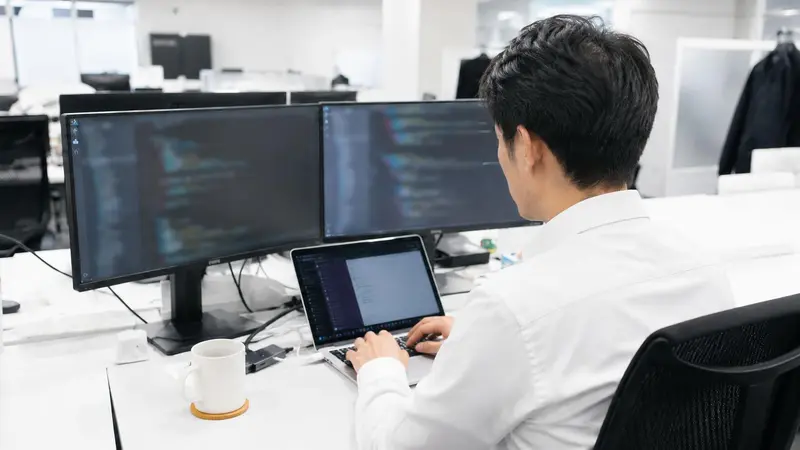 株式会社カミノバグループホールディングスの求人画像1