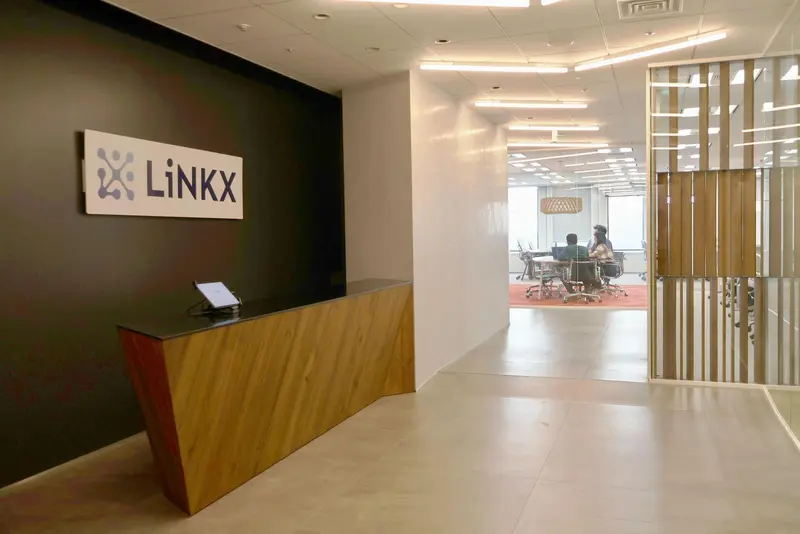 LiNKX株式会社の求人画像2