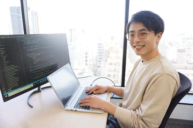 株式会社トリプルアイズの求人画像1