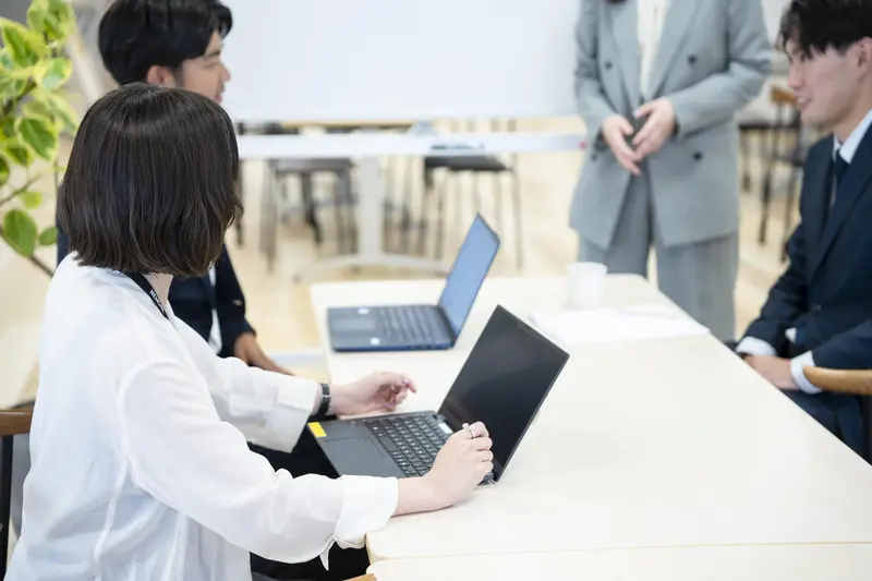 株式会社NEWONEの求人画像2