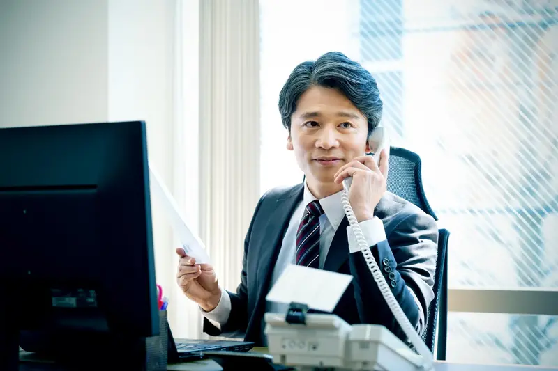 株式会社GeNEEの求人画像2