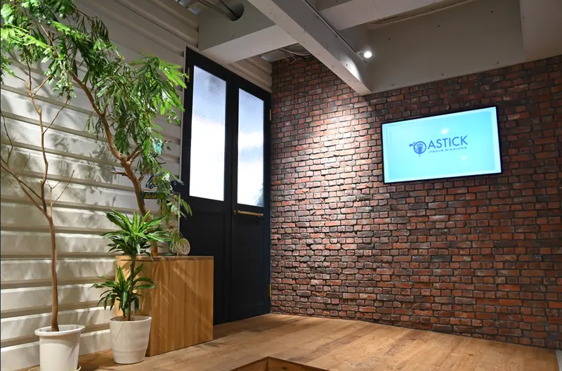 アステッキホールディングス株式会社の求人画像3