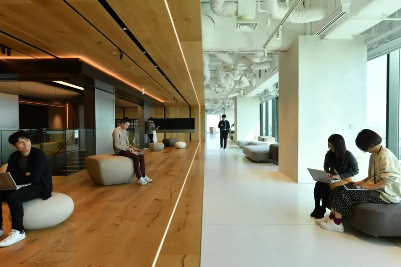 株式会社MIXIの求人画像1
