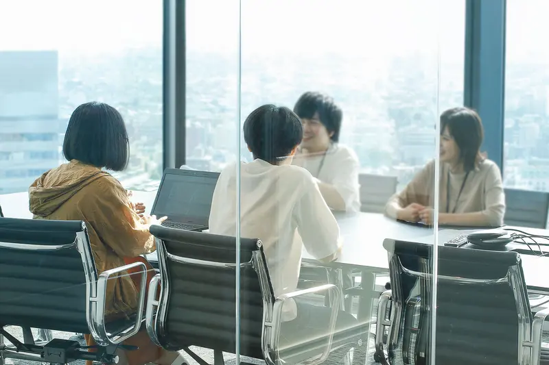 弁護士ドットコム株式会社の求人画像3