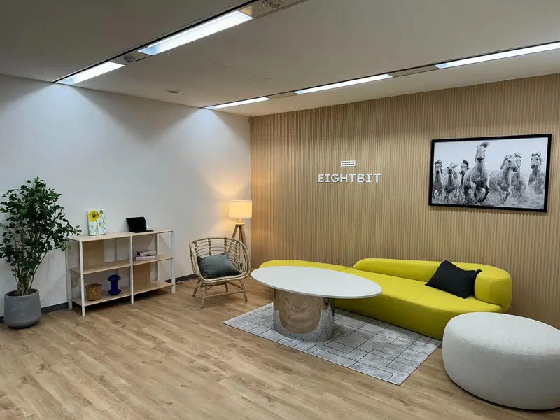 エイトビット株式会社の求人画像1