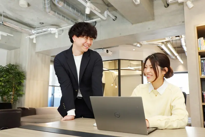 株式会社Rossoの求人画像1