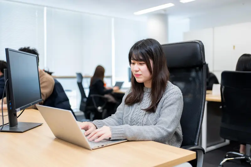 株式会社ビジュアルリサーチの求人画像1